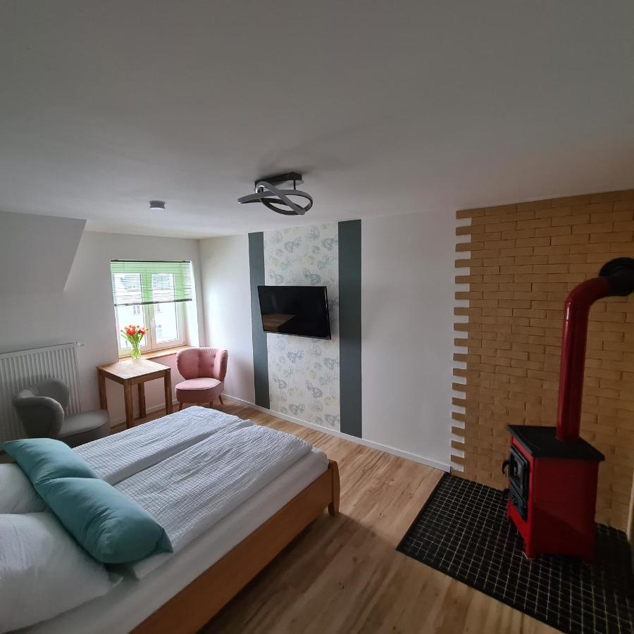 Gaestezimmer Treuen - Bed & Breakfast Ngoại thất bức ảnh