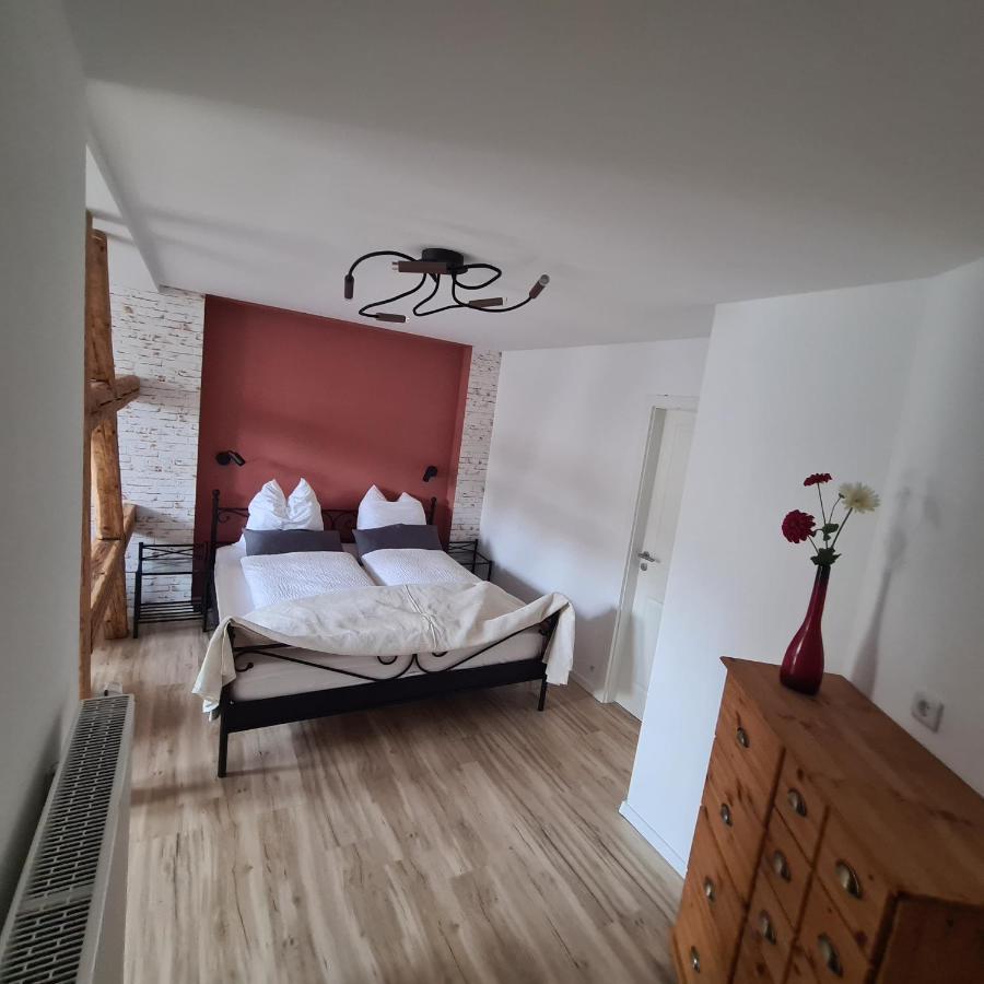 Gaestezimmer Treuen - Bed & Breakfast Ngoại thất bức ảnh